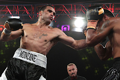 <b>Anthony Mundine and rugby star Quade Cooper have celebrated boxing wins, but neither appeared to impress in their latest outings inside the ring.</b><br/><br/>Mundine fought little known New Zealander Gunnar Jackson and was forced to battle manfully by the 27 year old, a rival 11 years Mundine's junior.<br/><br/>Cooper was introduced as 'the Quintessential Quade Super Cooper' before scoring a fourth round TKO win over 40-year-old boxing veteran Warren Tresidder.<br/>