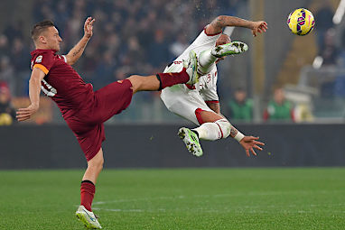 Francesco Totti (AS Roma), 1992 - , 572 games, 237 goals.