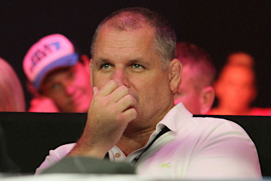 Wallabies coach Ewen McKenzie was among those watching Cooper's fight.