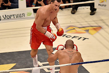 It was a big right hand that ended the fight.