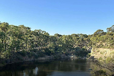 3. Plenty Gorge Loop via Blue Lake (Melbourne, Victoria)