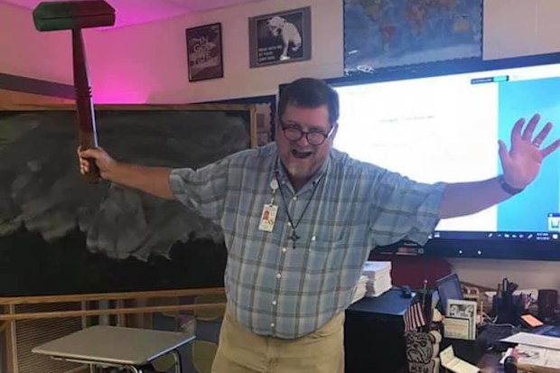 US teacher dies of coronavirus days after teaching class