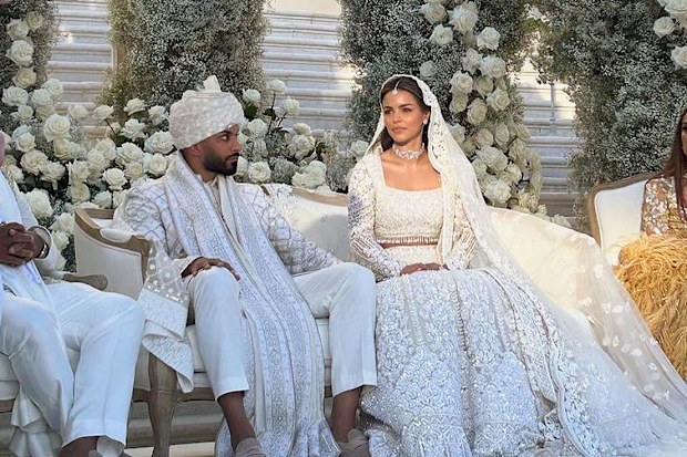 Umar Kamani and Nada Adelle get married in a second Indian ceremony.