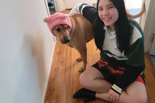 At the age of 16, Queensland teenager Jasmine Flowers was involved in an e-scooter accident which left her with a traumatic brain injury.﻿