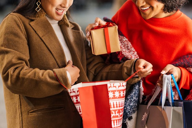 regifting unwanted christmas gifts