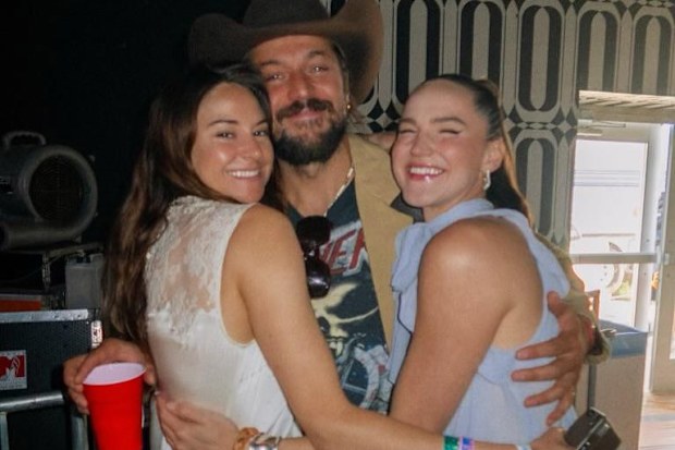 Lucas Bravo and Shailene Woodley