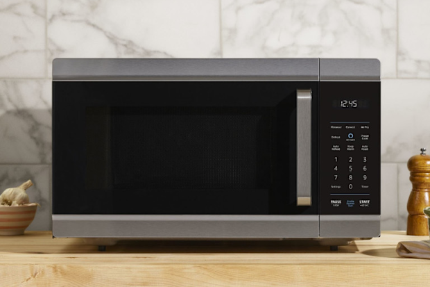 Amazon announced a microwave-convention oven-fryer-warmer hybrid.