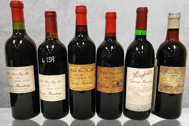 The previous record was for a 1951 to 2014 set that sold for $349,500.