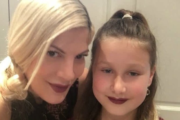 Tori Spelling and daughter Stella.