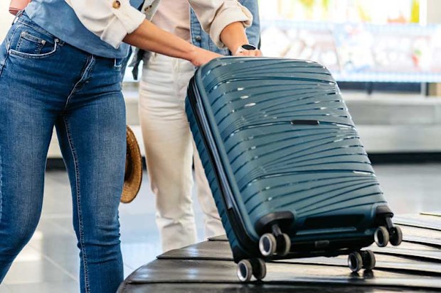 baggage carousel