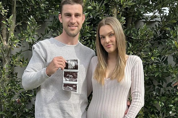 Elliot Yeo and Tess Goodbody