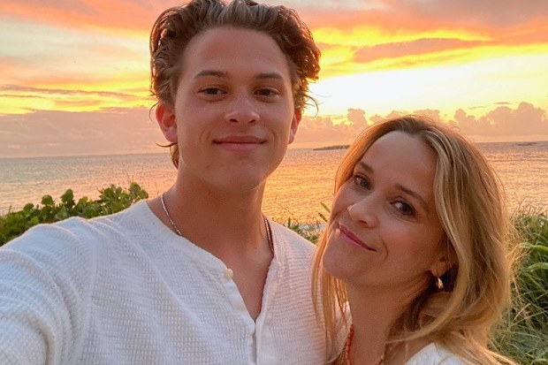 Reese Witherspoon with son Deacon Phillippe.