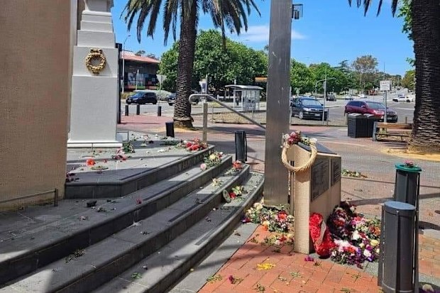 Dandenong cenotaph vandalism