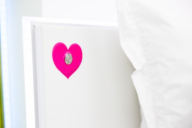 Love Island Australia 2022 consent lights 