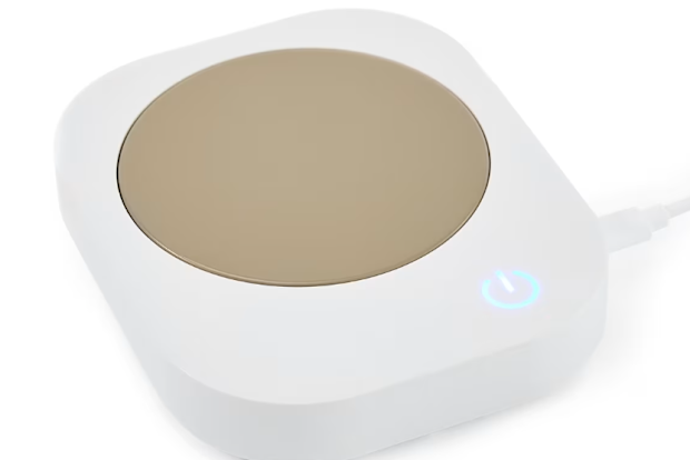 The $12 Kmart Desktop Mug Warmer everyone is talking about.