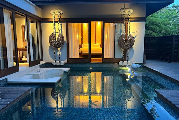 white lotus thailand hotel filming location anantara