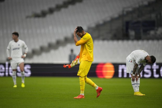 Sporting's goalkeeper Antonio Adan after receiving the red card.