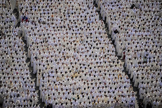 Pope Leo XIV vows unity so Catholic Church becomes a sign of peace in ...