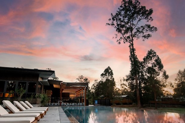 Crocodile Hunter Lodge 