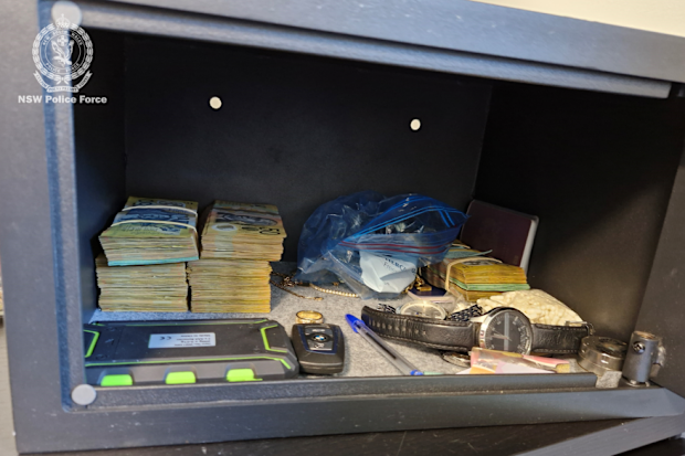 Joint Queensland and NSW Police drug bust uncovers millions worth of ...