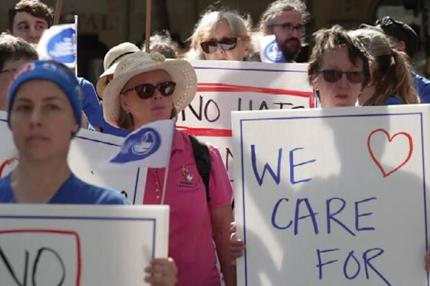 The NSW Nurses and Midwives Association (NSWNMA) held a protest outside NSW parliament