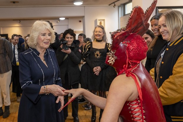 queen camilla pop up art studio event