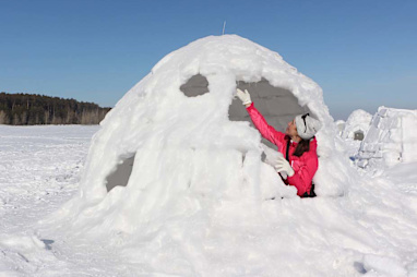 Igloo Building (Kamakura Making)