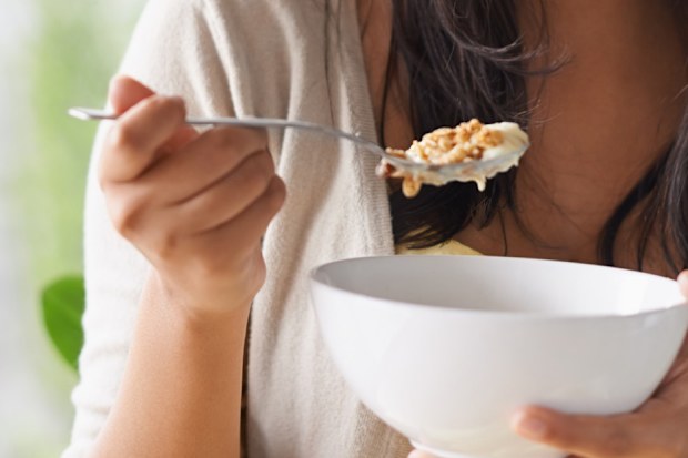 health tips best times to drink coffee brush teeth eat dinner