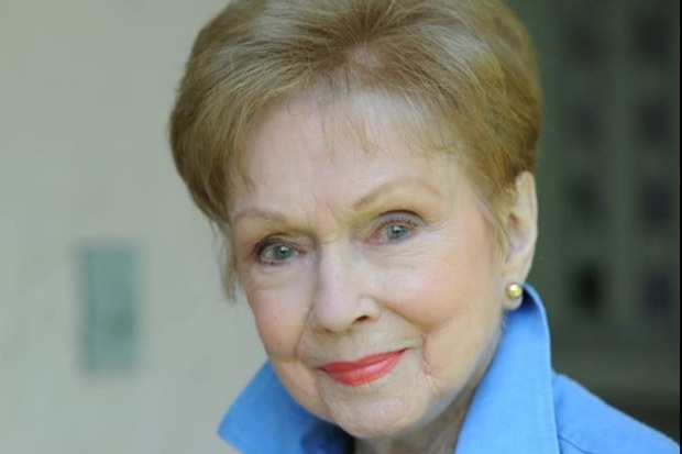 Gloria Henry has died at 98 years of age.