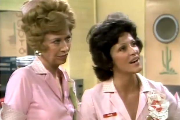 Polly Holliday and Linda Lavin in Alice