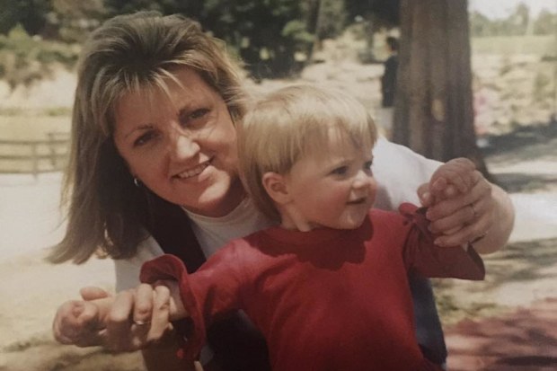 Morgan Carter with her mother when toddler cancer fundraiser