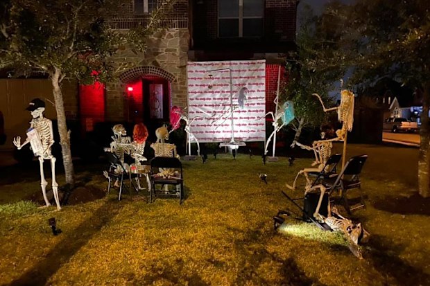 Stripper skeleton display for Halloween