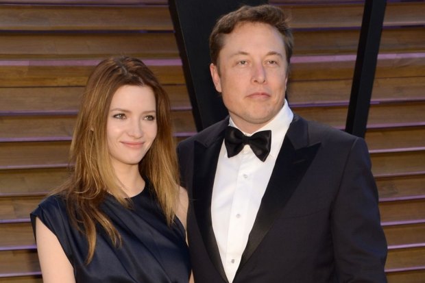 Billionaire Elon Musk splits with actress wife for a second time, agrees to give her $20 million