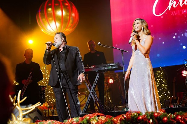 Christmas with Delta Russell Crowe delta goodrem