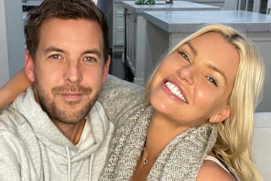 Sophie Monk lifts the lid on a private relationship dilemma with husband Josh Gross. 