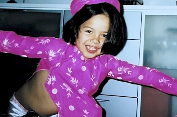 Emily Vile as a child, with her insulin pump.