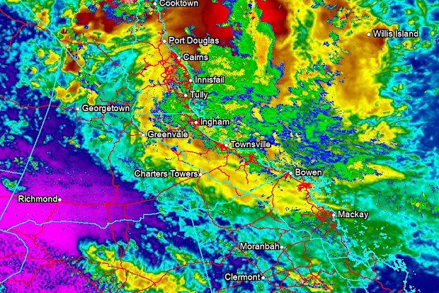 Flash flooding, rain in Queensland