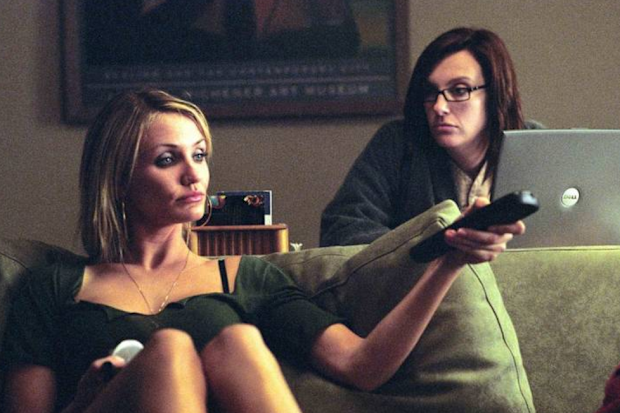 She says her sister is 'ghosting' her because she looks better than she does.