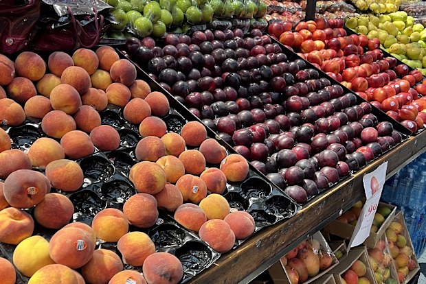 supermarket fruit and vegetable 