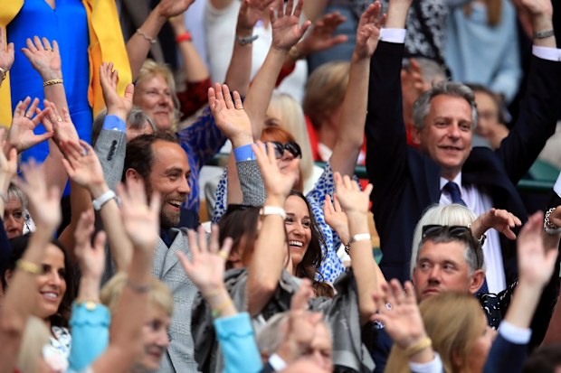Pippa and James Middleton at Wimbledon Mexican Wave