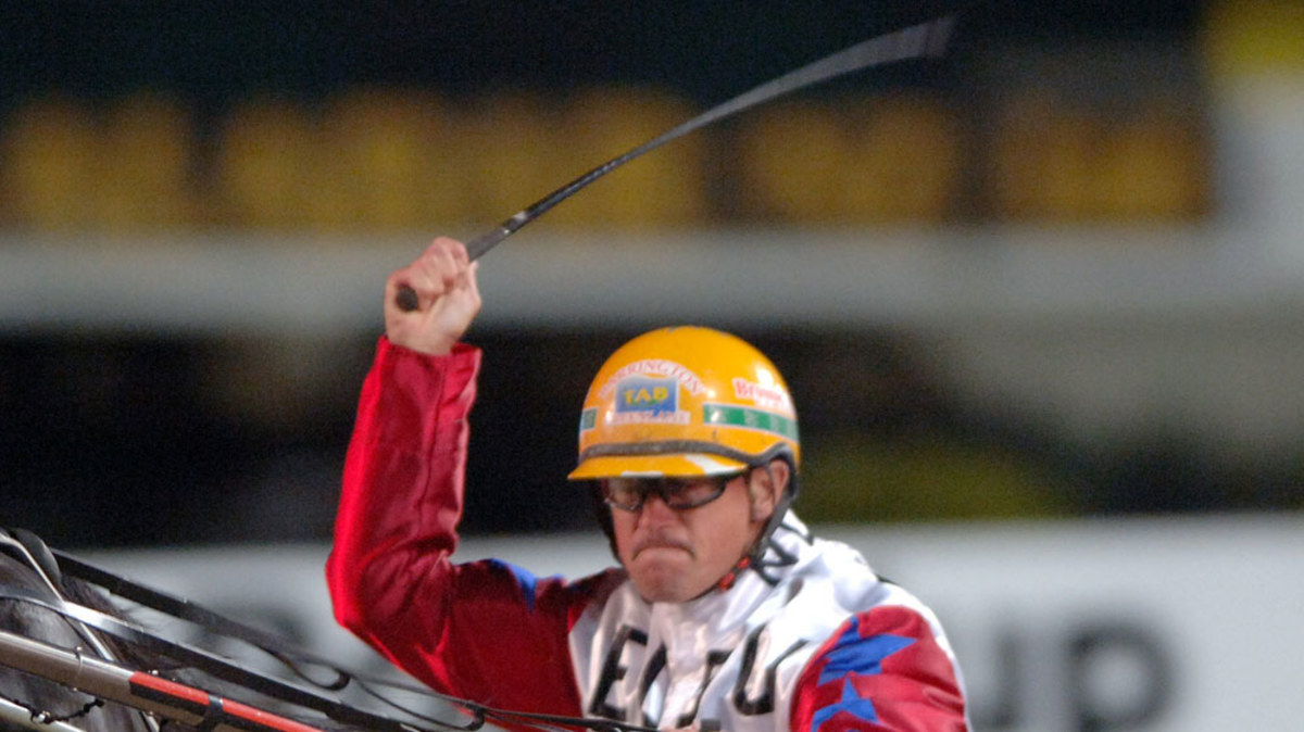 Harness Racing Australia bans use of whips