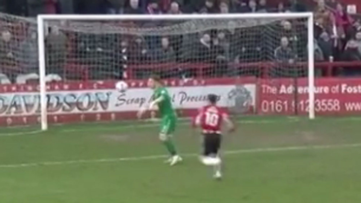 Juggling skills prove costly mistake for keeper | Nine.com.au