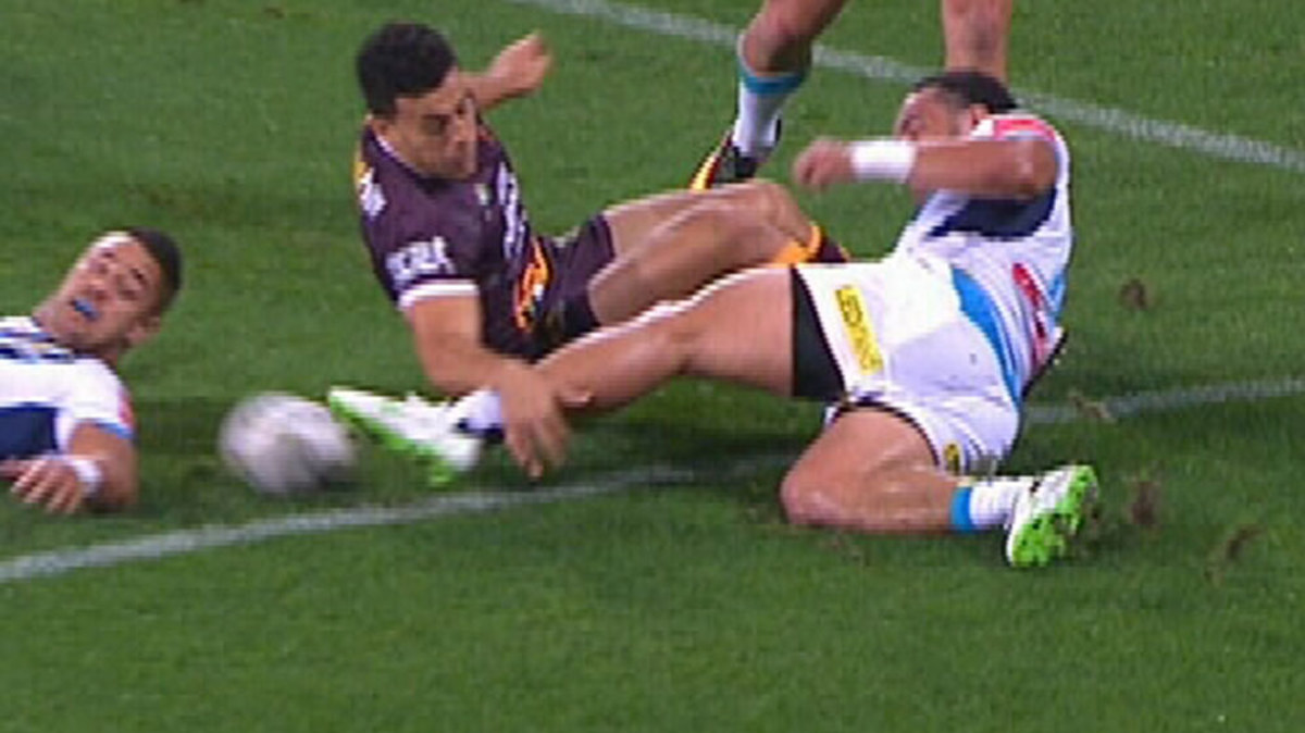 Controversial penalty try ruling stuns Titans | Nine.com.au