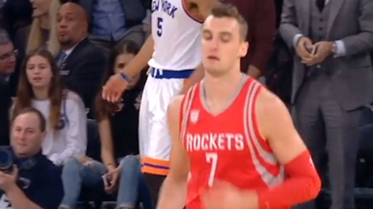 NBA player immortalized by comical fall