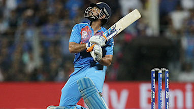 <strong>India - MS Dhoni</strong>