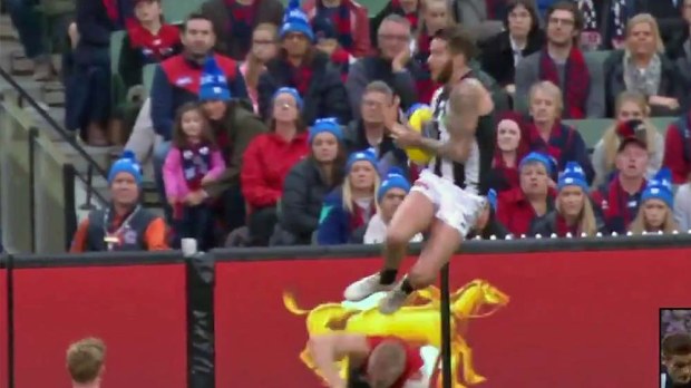 Collingwood's Jeremy Howe Mark