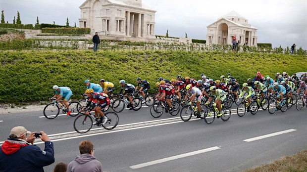 Greg LeMond says he can't trust results at the Tour de France. (AAP)