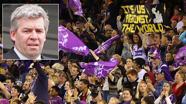 Brian Waldron (inset) and Melbourne Storm fans. (Getty)