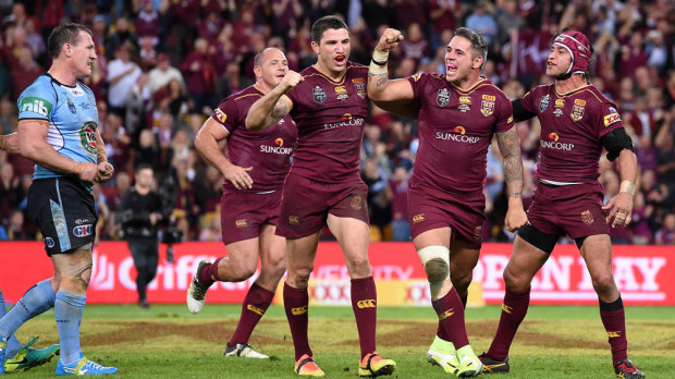 Paul Gallen (left) was praised by Johnathan Thurston (right). (AAP)