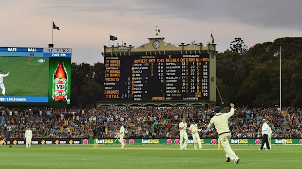 Cricket Australia want the Adelaide Oval Test to be a day-night fixture again. (AAP)